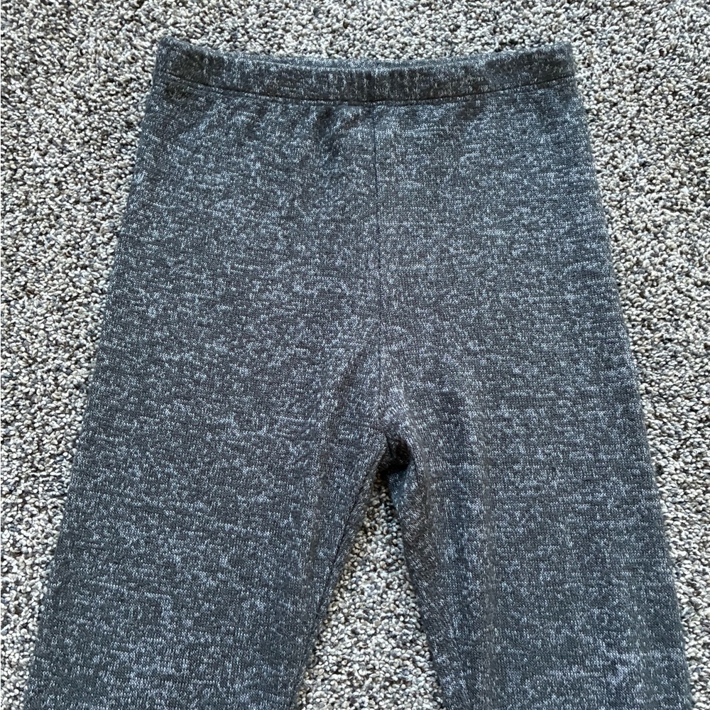 FINAL SALE 3/31/26 Okie Dokie Toddler Girl Gray Marl Ruffle Hem Leggings,Size 3T - Picture 2 of 7